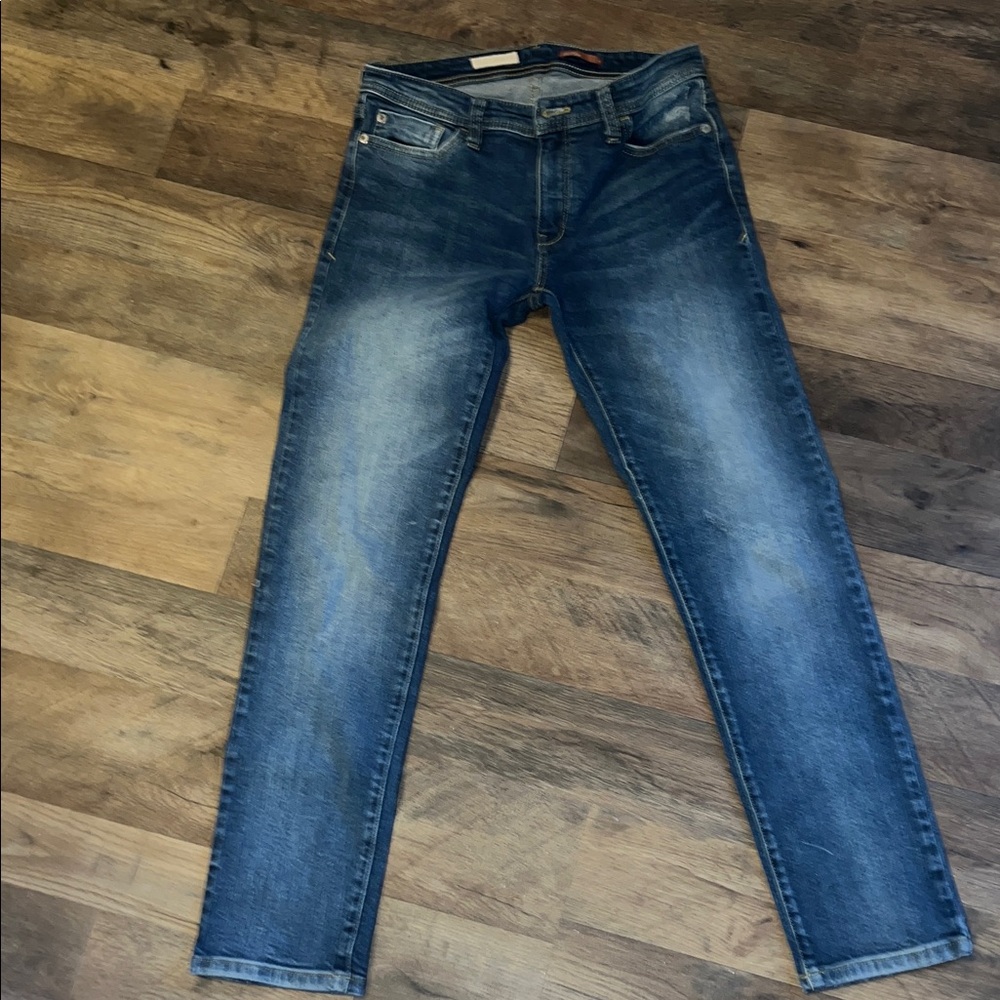 HP 🎉Anthropologie Pilcro light was slightly distressed jeans sz 25